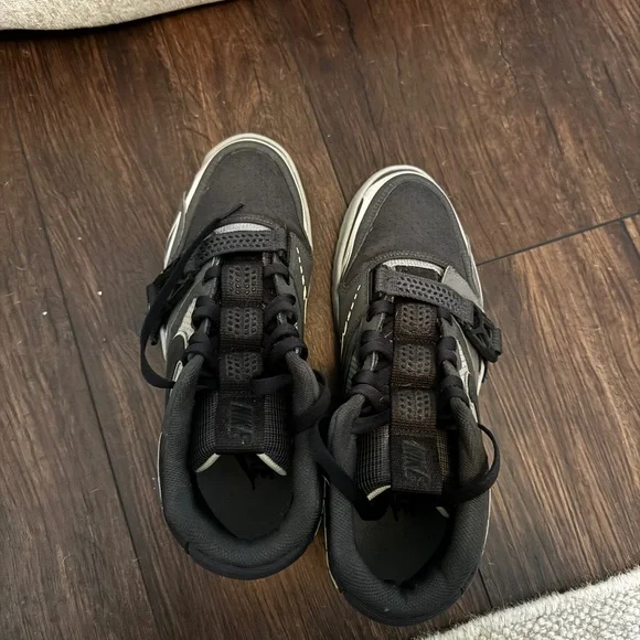 Nike Trainers - Picture 2 of 5